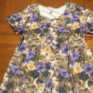 LuLaRoe Classic T